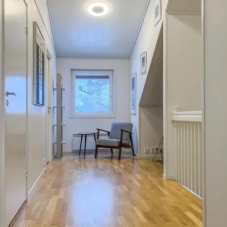 4 Bedroom Stunning In Tjrhom Ferienhaus